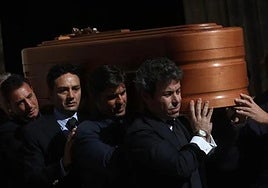 Jerez despide al torero Rafael de Paula con palmas por bulerías en su misa funeral