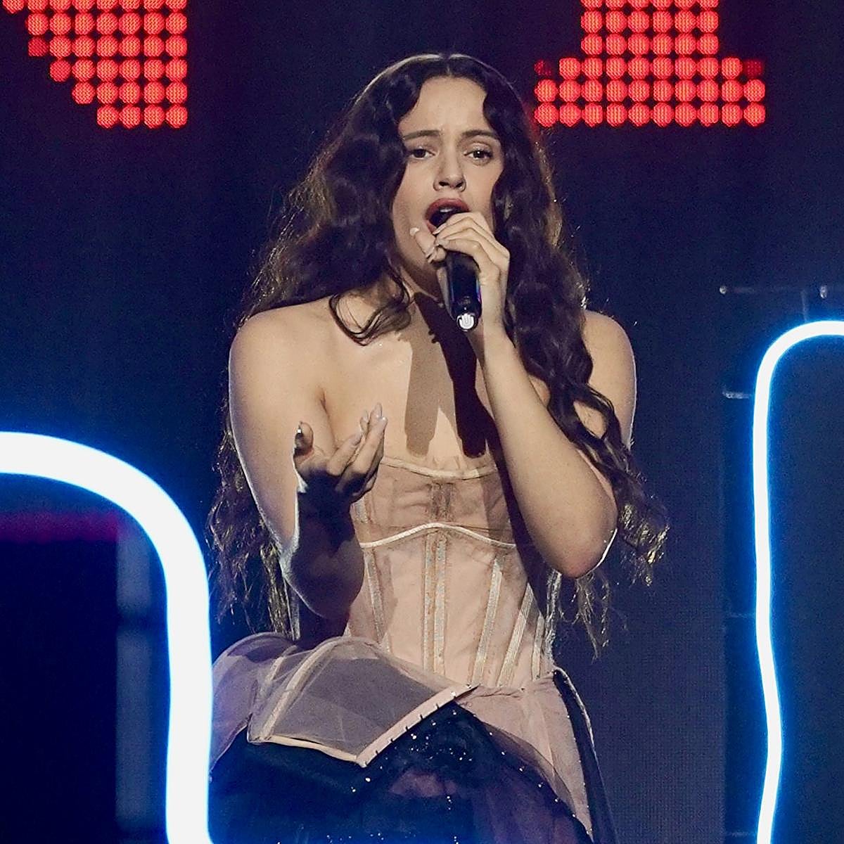 Ana Rosa Quintana dice lo que muchos piensan sobre Rosalía tras su nuevo disco 'Lux': «No estoy a favor de...»