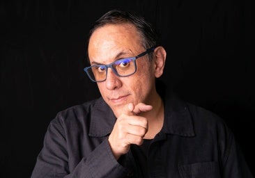 Alberto Chimal: «Es una ilusión creer que se puede coexistir con la IA mientras esté en manos de las grandes corporaciones»