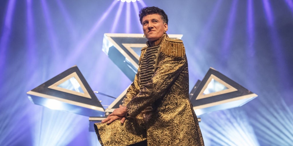 “Ben çok benzer bir sihirbazım”