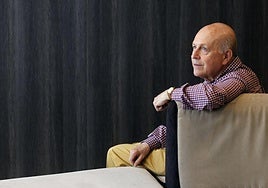 'Fulgor y ceniza en la obra de Javier Lostalé', de Pedro García Cueto: el instante en eternidad