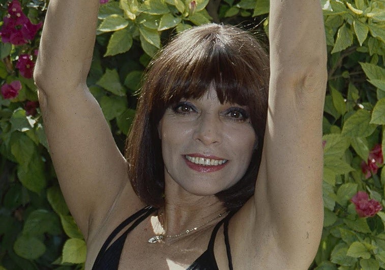 Spanish singer dies after attack