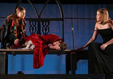 'La vida es sueño', interpretar a Calderón en medio de los bombardeos