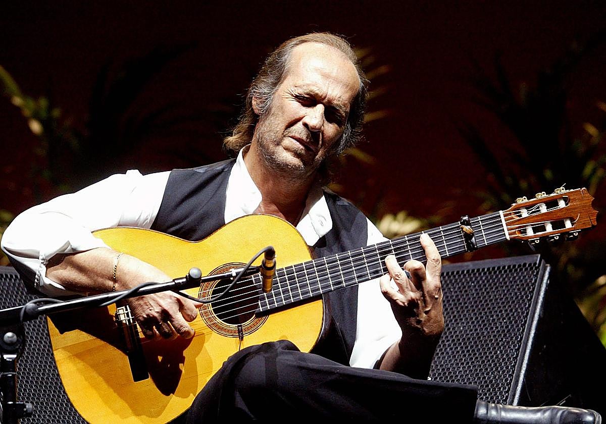 Paco de Lucia, en la presentación de su disco 'Cositas buenas' en Las Ventas, en septiembre de 2005