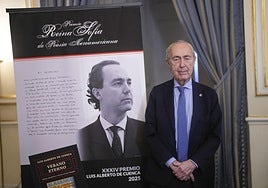 Luis Alberto de Cuenca:  «Conviene olvidar las penas… hoy soy completa y radicalmente feliz»