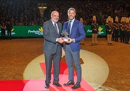 Homenaje a Manuel Escribano en Sicab por «convertirse en un embajador de nuestras raíces culturales»