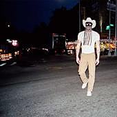 Elche ve Repión'daki Refree & Niño'nun ışıkları birçok gölgeyle bir haftada