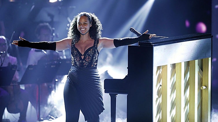 El Supremo avala que las televisiones, también las locales, deben pagar por el uso de música comercial