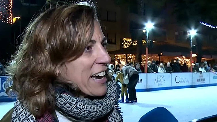 Lloret de Mar inaugura una pista de hielo a orillas de la Costa Brava