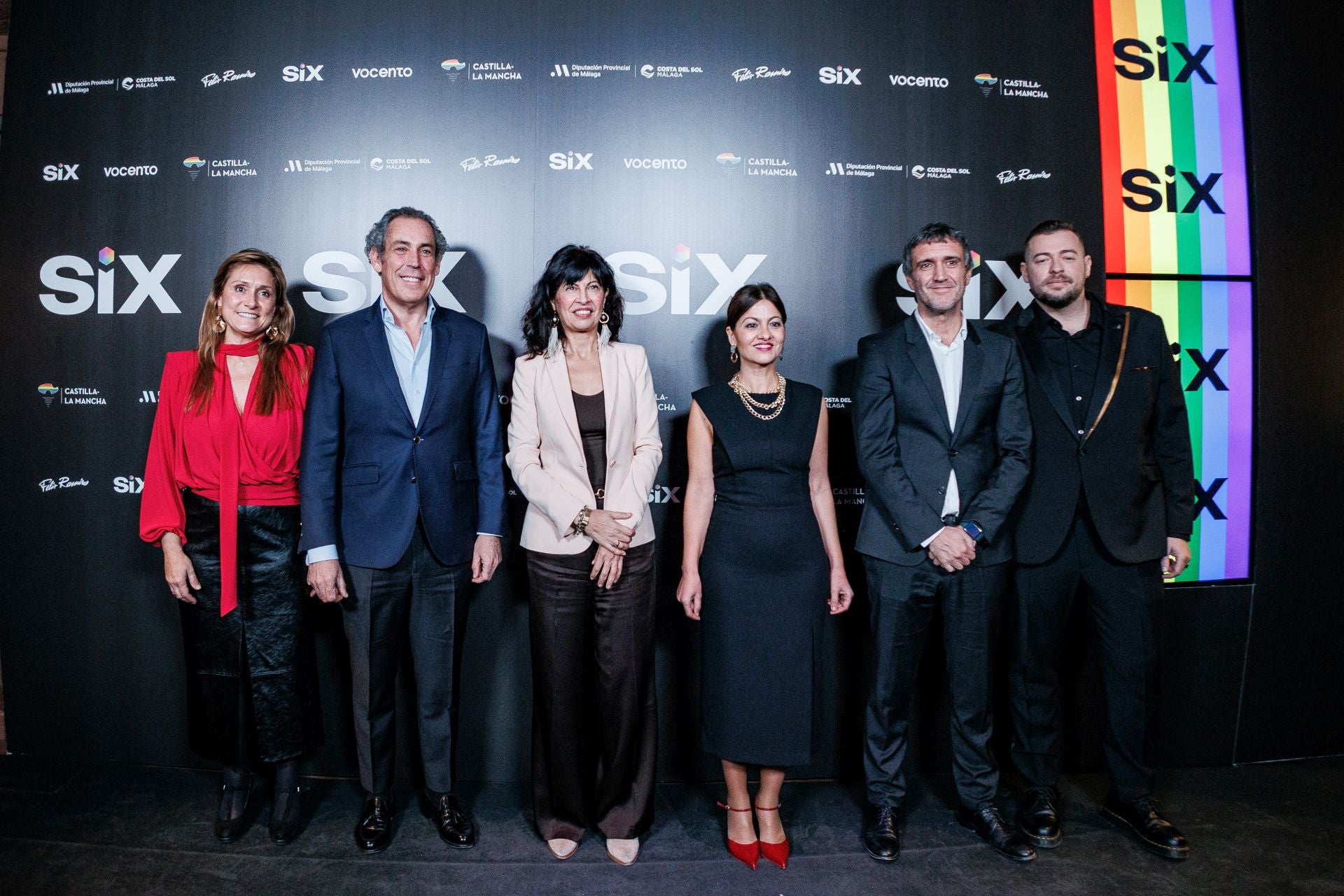 Ana Delgado, directora general de ABC; Manuel Mirat, CEO de Vocento; la ministra de Igualdad, Ana Redondo; la ministra de Juventud, Sira Rego; el director general editorial de Vocento, Fernando Belzunce, y el director de la revista SIX, Iván Gelibter.