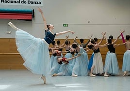 Una imagen del ensayo de 'Serenade'