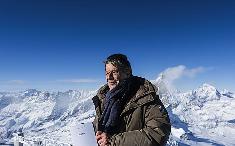 Main image - Carrère in the Italian Alps.