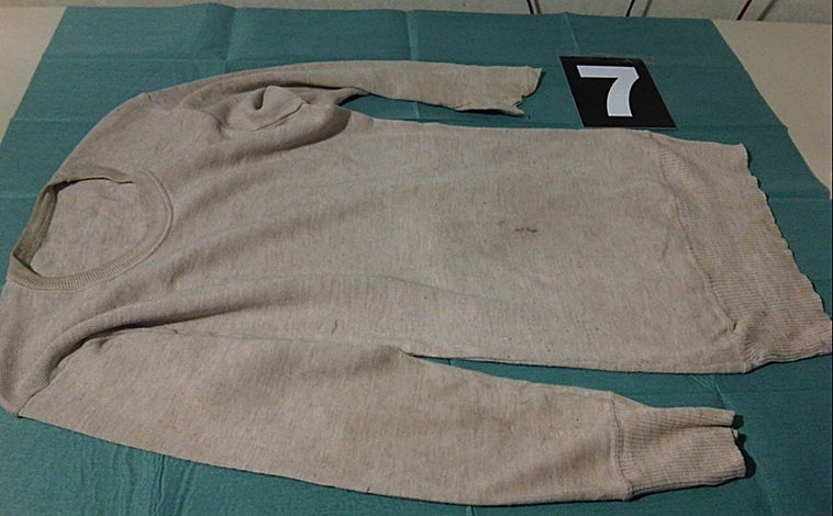 Main image - From top to bottom, a sweatshirt, insole and pants