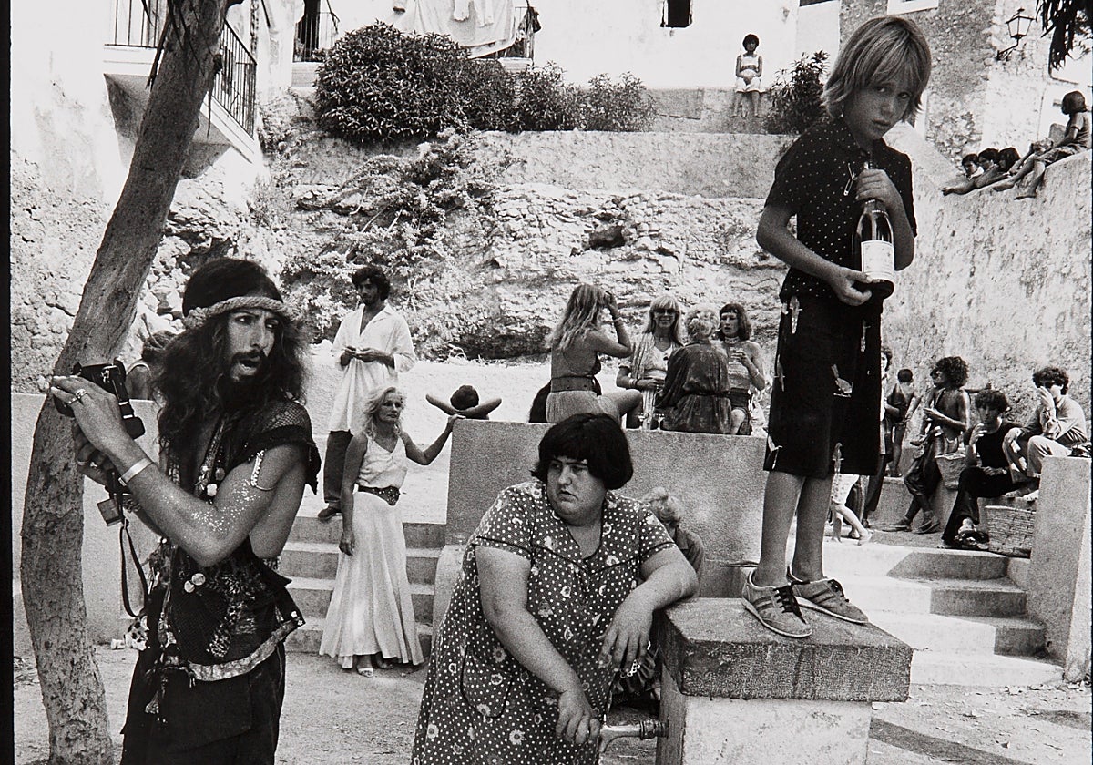 Detalle de 'Hippies (Ibiza)' de Maspons