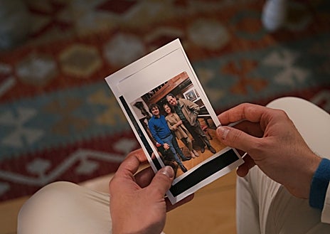 Imagem Secundária 1. Acima: Martin Garcia Garcia durante a Competição de Chopin. À esquerda está um pianista com seus professores Natalya Mazun e Ilya Goldfarb. Isso mesmo, Martin Garcia Garcia está em casa.