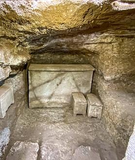 Imagen secundaria 2 - Detalles del yacimiento