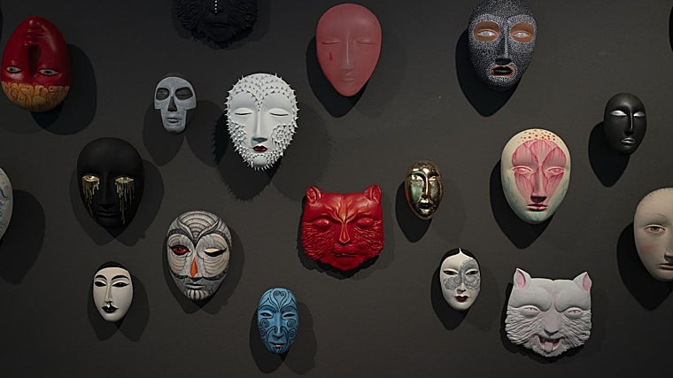 Máscaras creadas por Ana Juan, presentes en 'Wunderkammer'