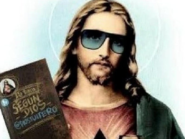 Dios tuitero: «Si no existieran los pecados, la Biblia tendría dos páginas»