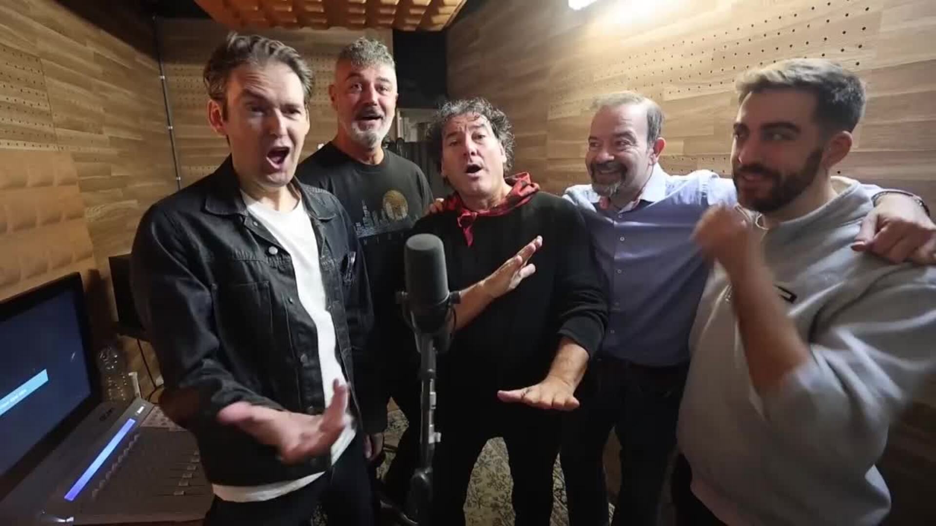 B vocal cumple treinta años sobre los escenarios