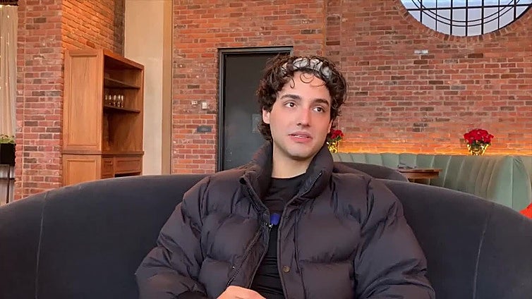 El cantante mexicano Humbe anuncia gira por EEUU: "Cantar en Nueva York es de película"