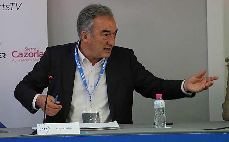 Imagen principal - Los clubes de la LNFS repasaron la temporada 2021-21, aprobaron el reparto económico derivado de los ingresos por derechos televisivos, y acordaron insistir en la petición de convertir la Primera División en una liga profesional.