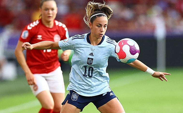 España - Dinamarca en directo: Marta Cardona certifica en el último minuto el pase a cuartos