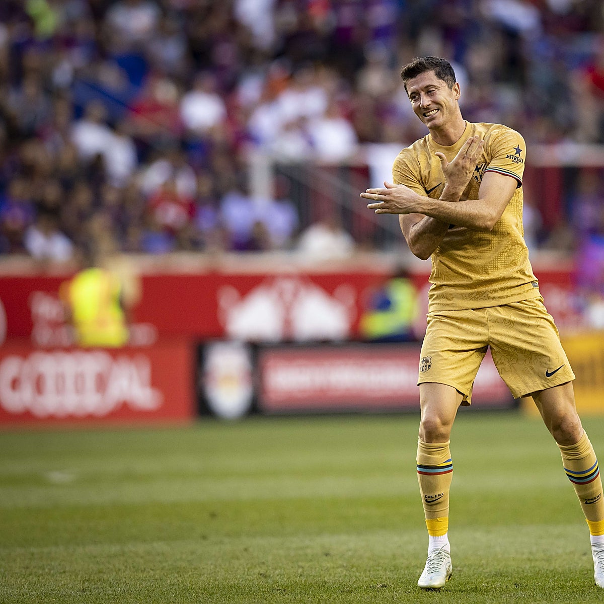 Lewandowski ya es oficialmente un gafe