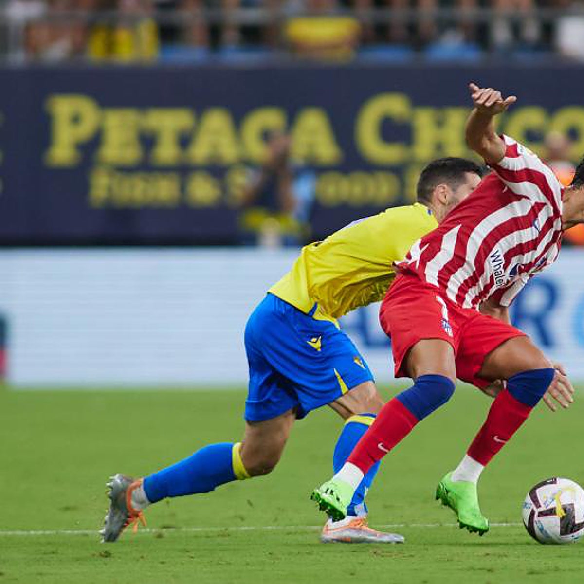 Un Atlético engrasado levanta el Trofeo Ramón de Carranza
