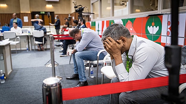 Así vivieron los entrenadores de Uzbekistán e India B, Sokolov y Ramesh, el duelo entre sus equipos