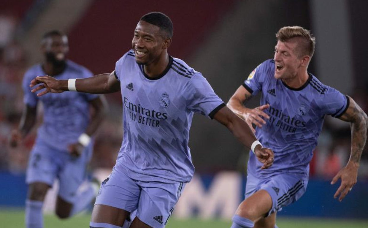 Alaba, que marcó de falta, dio la vuelta al marcador ante el Almería