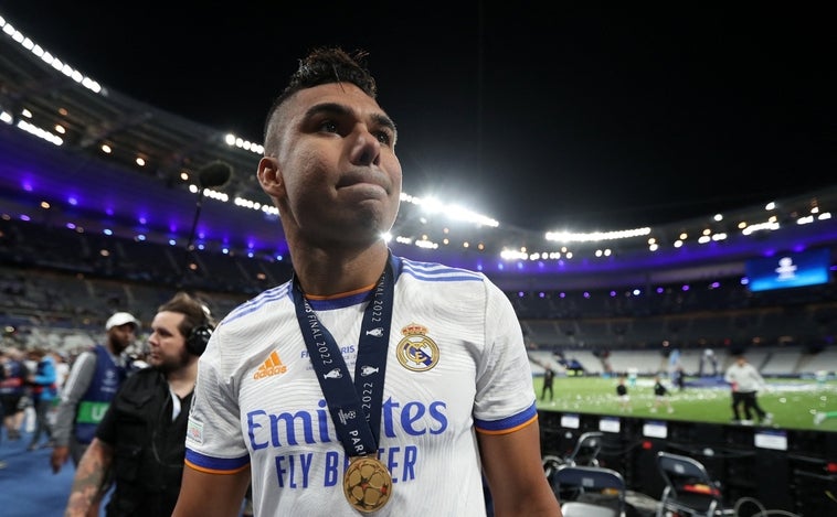 Una oferta millonaria del Manchester United hace dudar a Casemiro