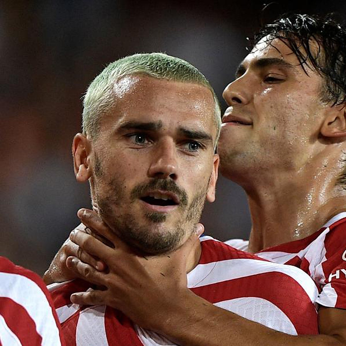 Más raro que un pelo verde