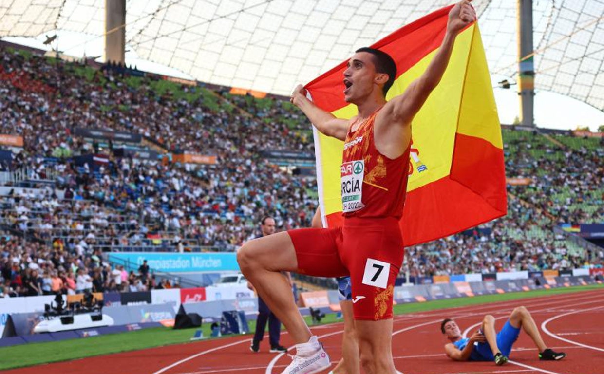 Mariano García: «Las ovejas me saludan, me dicen que vaya con ellas cuando salgo a correr»