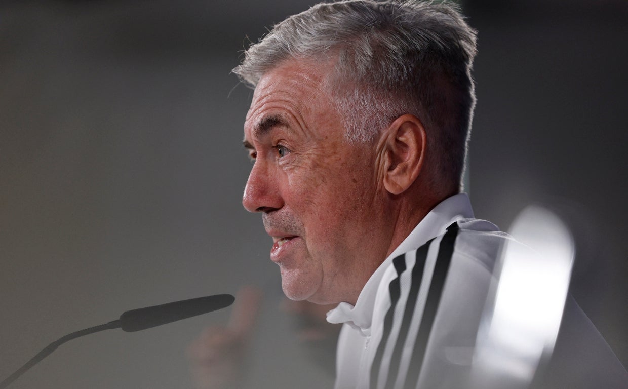 Ancelotti, durante la rueda de prensa en Valdebebas