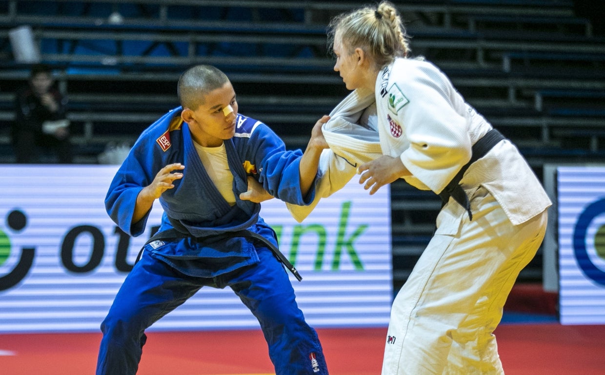 La judoca catalana Ai Tsunoda, en un combate durante el mundial junior 2021