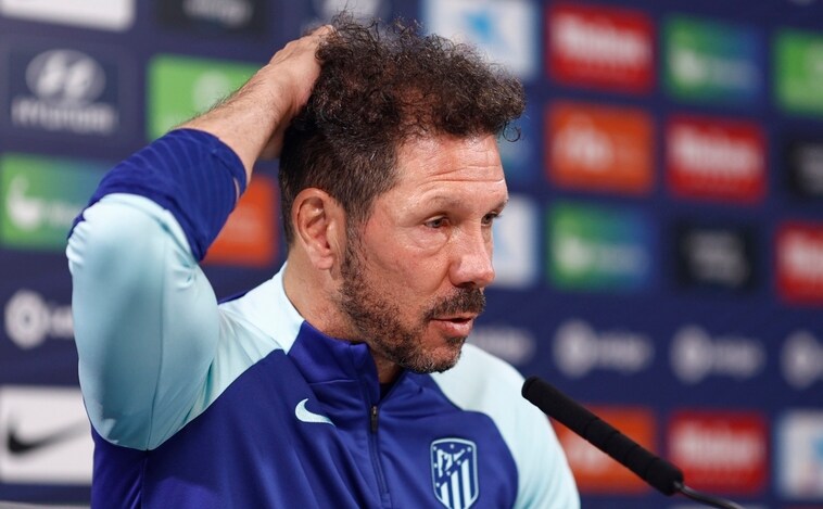 Simeone no piensa como Gil Marín: «El Mundial no afecta a mi plantilla»
