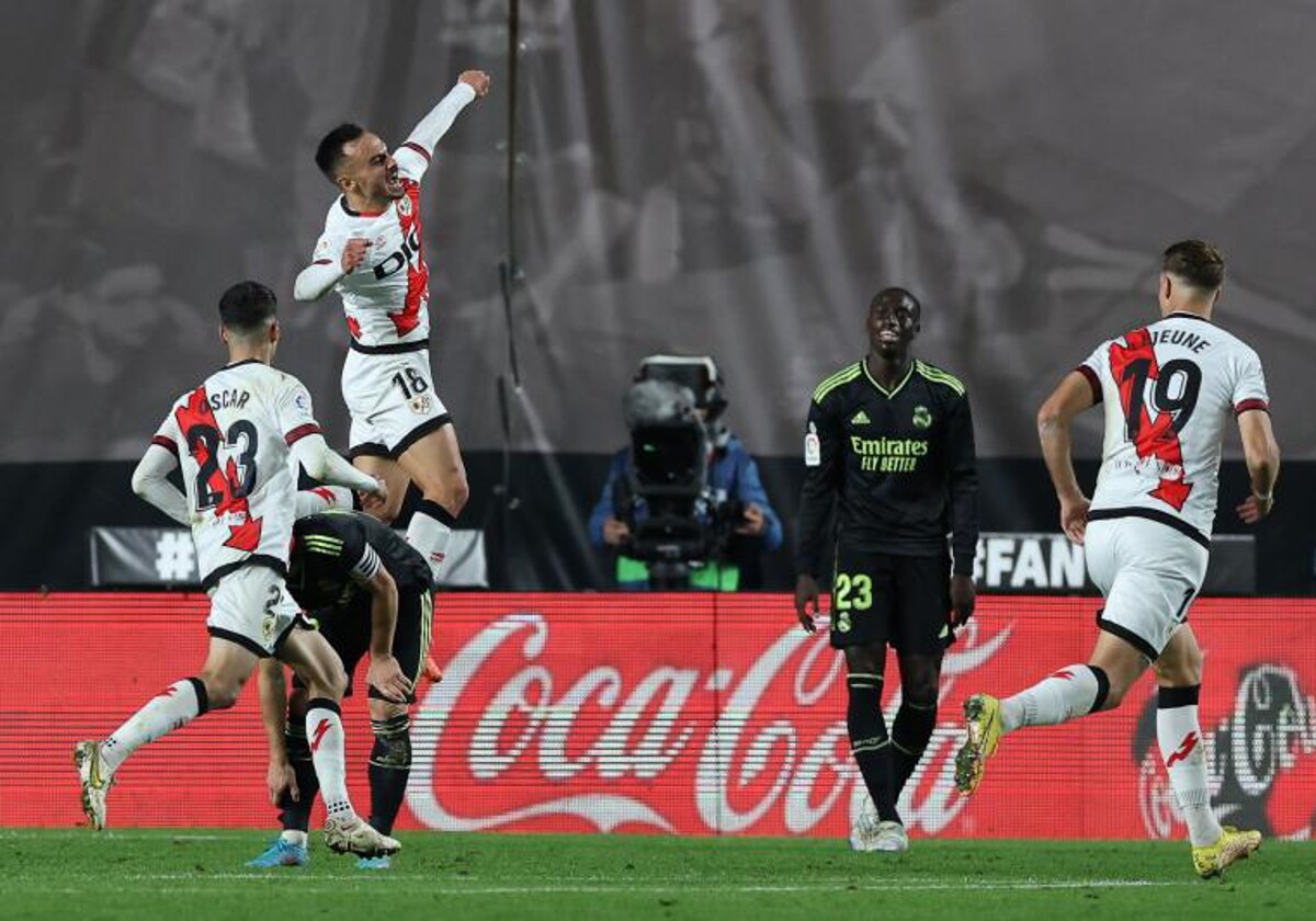 Álvaro García celebra su gol