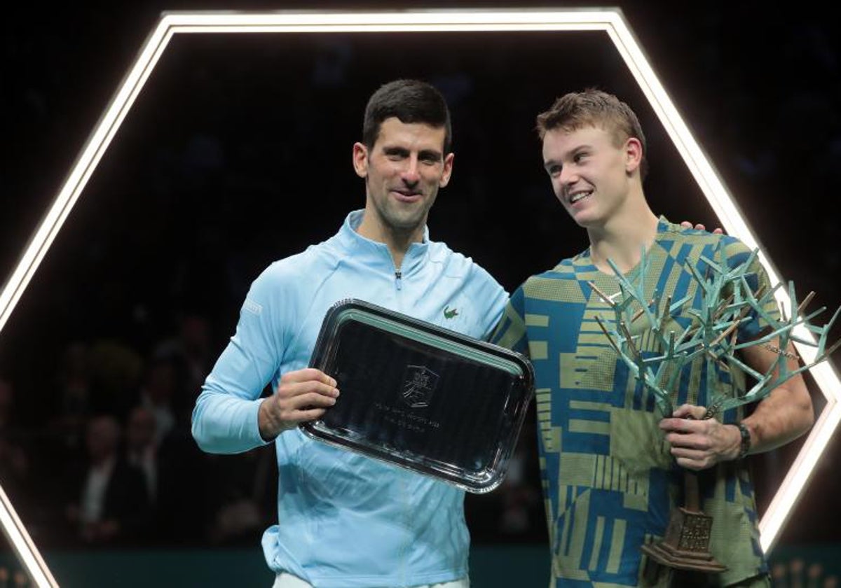 Djokovic, con su verdugo en París, Holger Rune