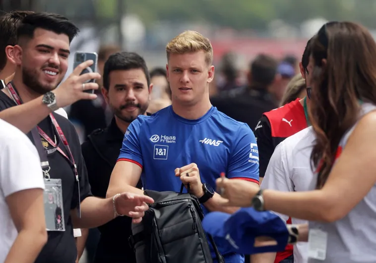 Mick Schumacher, sin volante en la F1 y una gran decepción: «Lucharé duro para volver»