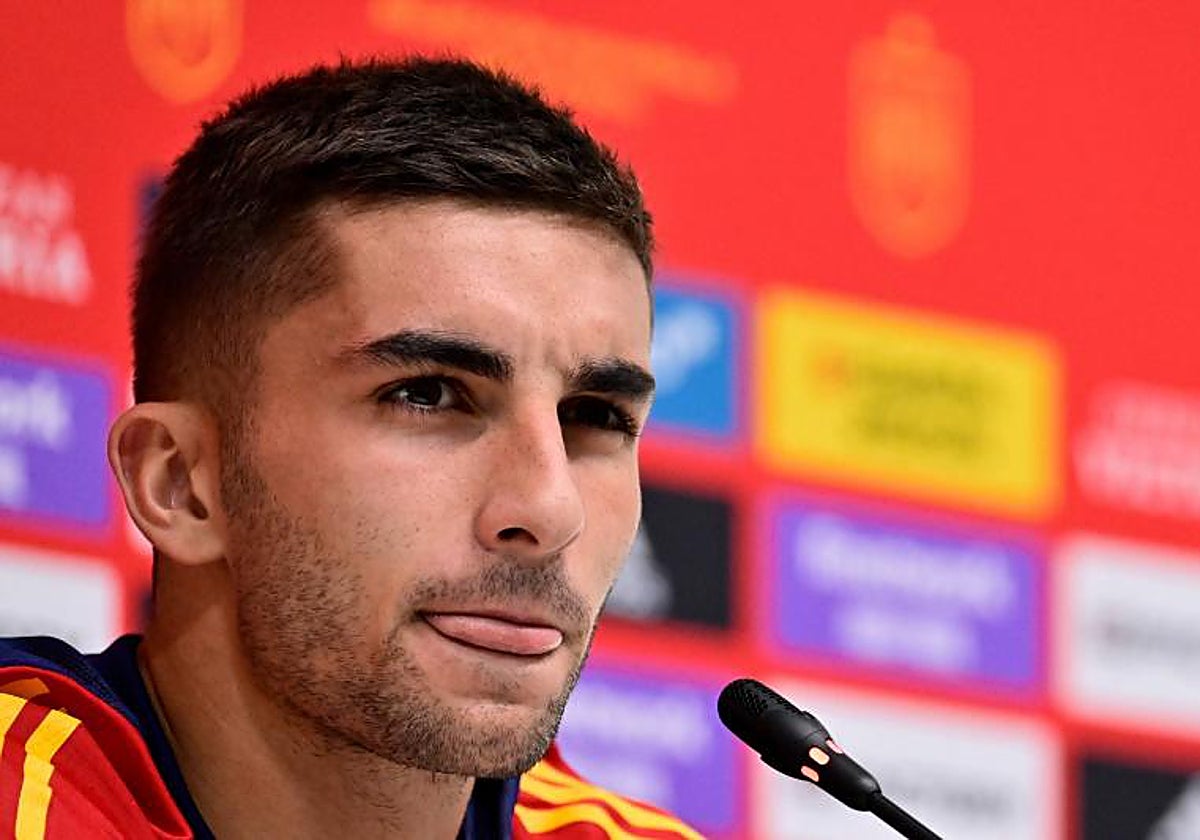 Ferran Torres, en la concentración de España en Doha