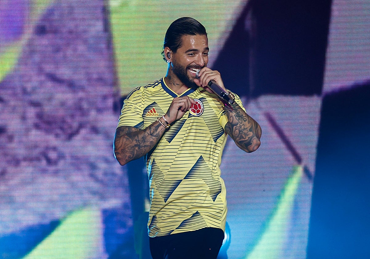 Maluma, con la camiseta de Colombia, en el Fan Fest de Doha