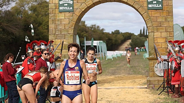 La sevillana Carolina Robles fue la tercera española en la línea de meta