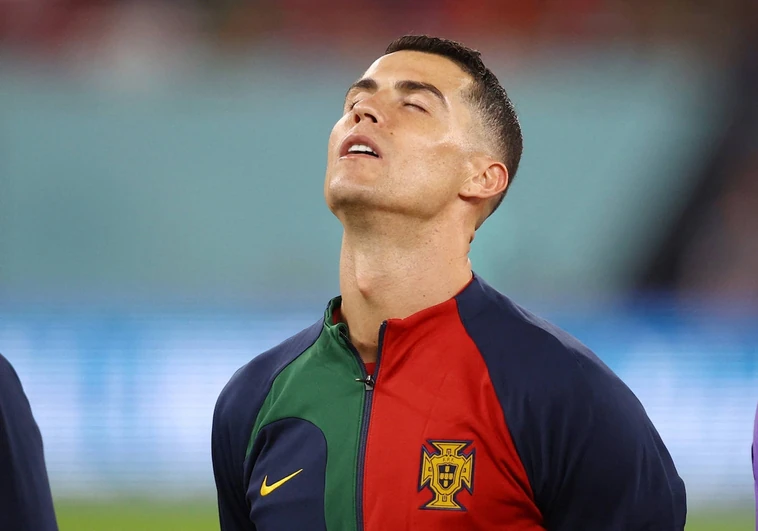 Cristiano Ronaldo rompe a llorar mientras canta el himno de Portugal