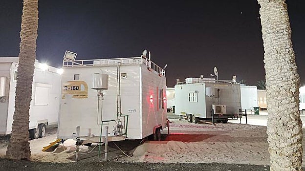 Luna de miel en el descampado: las atípicas noches de los hinchas en Qatar 2022