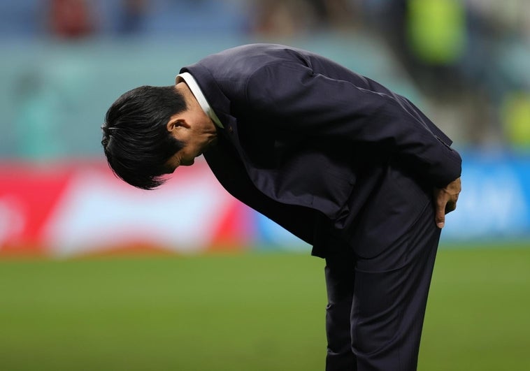 La ejemplar reacción del entrenador de Japón tras caer ante Croacia que aplauden las redes