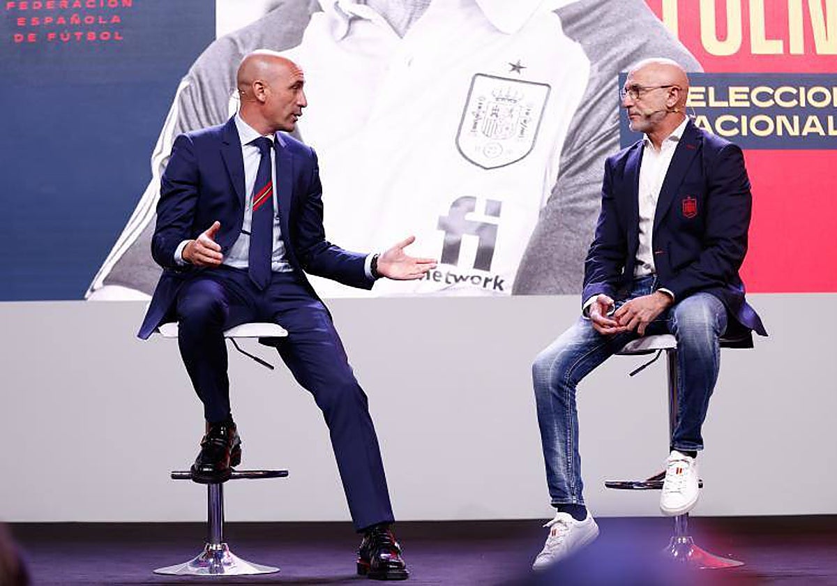 Rubiales y De la Fuente, en el acto de presentación de este