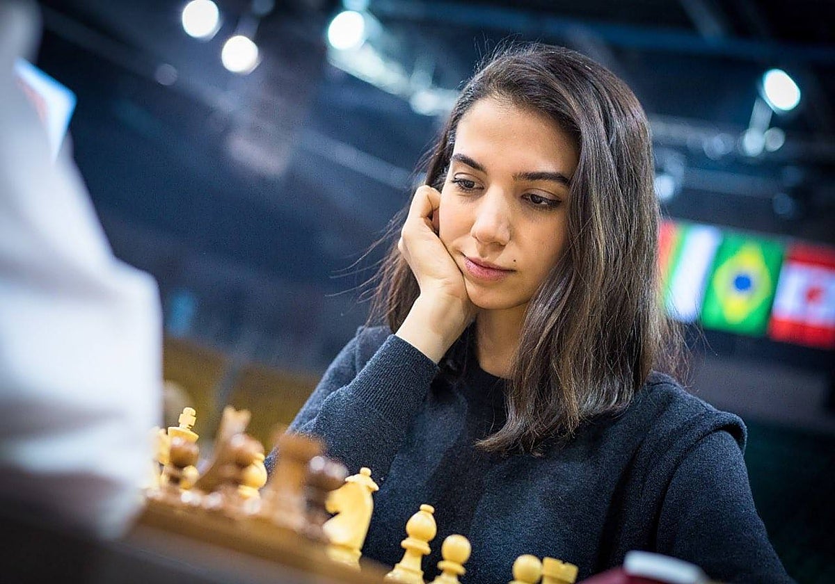La iraní Sara Khadem, sin hiyab, en el Mundial de ajedrez rápido