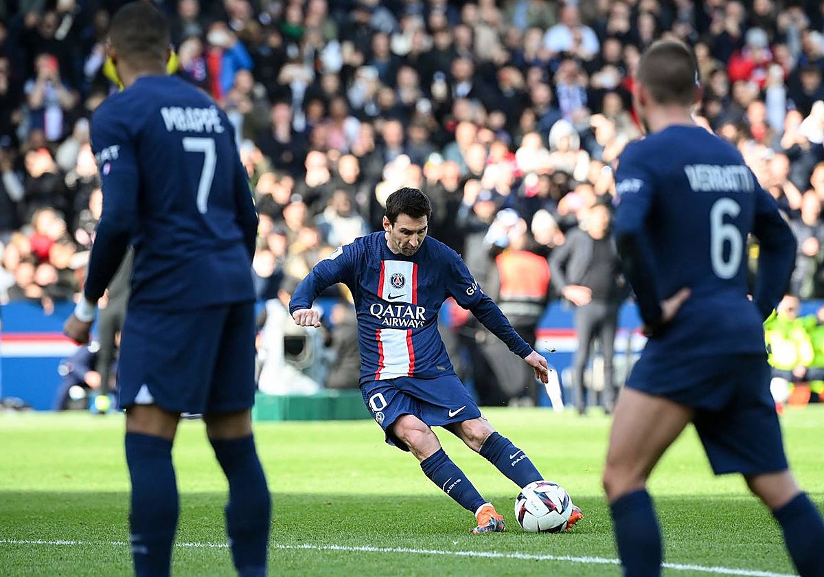 El lanzamiento de falta de Messi que dio la victoria al PSG ante el Lille