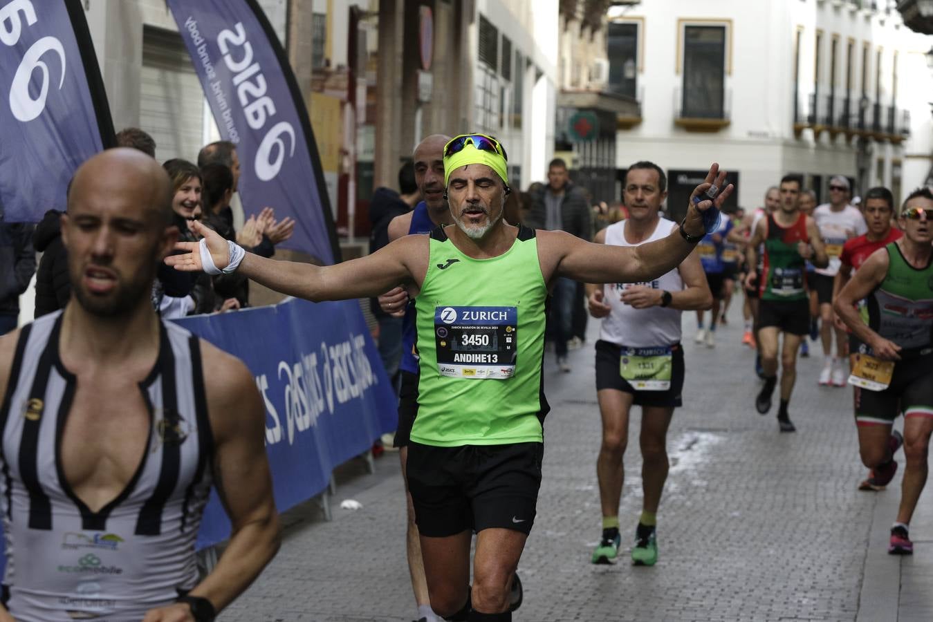 Participantes en el Zurich Maratón de Sevilla 2023
