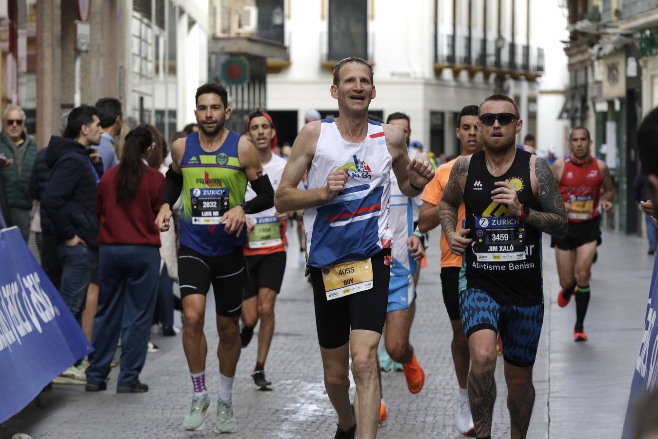 Participantes en el Zurich Maratón de Sevilla 2023